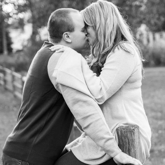 Meet your Posher, Mckinze - Picture 1 of 1